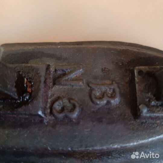 Утюг чугунный старинный