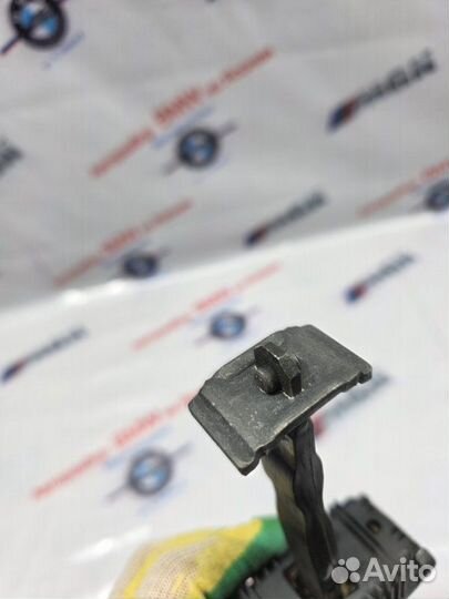 Ограничитель двери задний Bmw Х3 E83 N52B30 2007