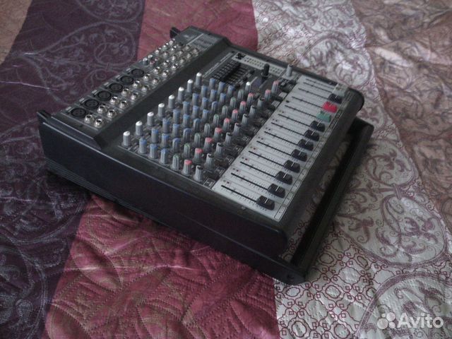 Behringer PMP 1000 Europower Микшер с усилителем