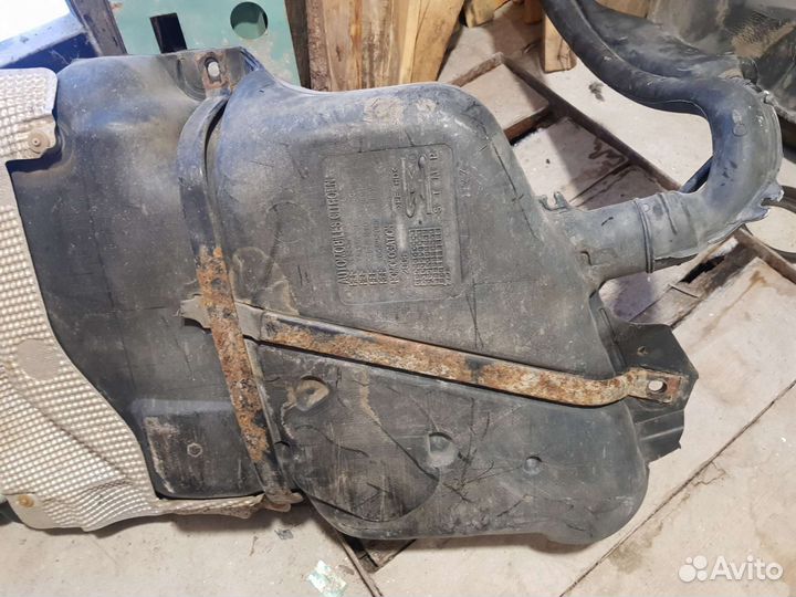 Бензобак Citroen C5