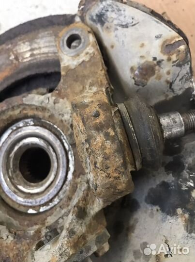 Ступица передняя левая Хонда Аккорд 6(1053)