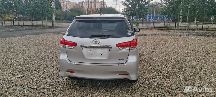 Toyota Wish 1.8 CVT, 2010, 78 000 км