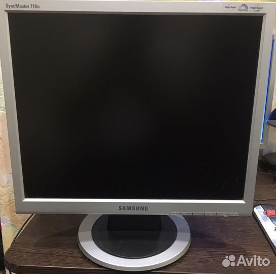 Монитор Samsung