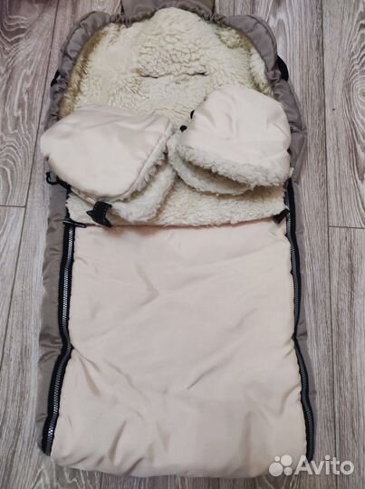 Утеплённый конверт в коляску