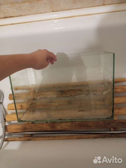 Аквариум и камешки