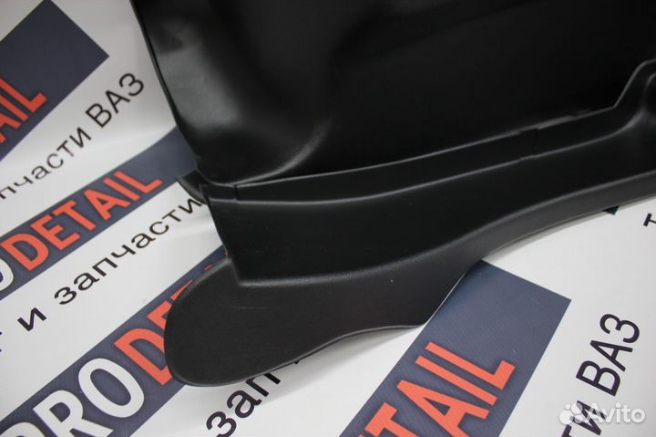 Обивка багажника ваз 2105-2107 пластик (3 части)