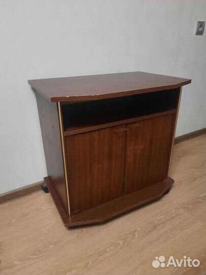 Тумба под телевизор