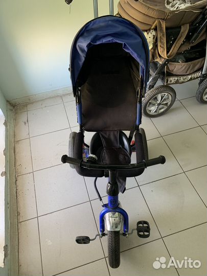 Велосипед с ручкой детский б/у