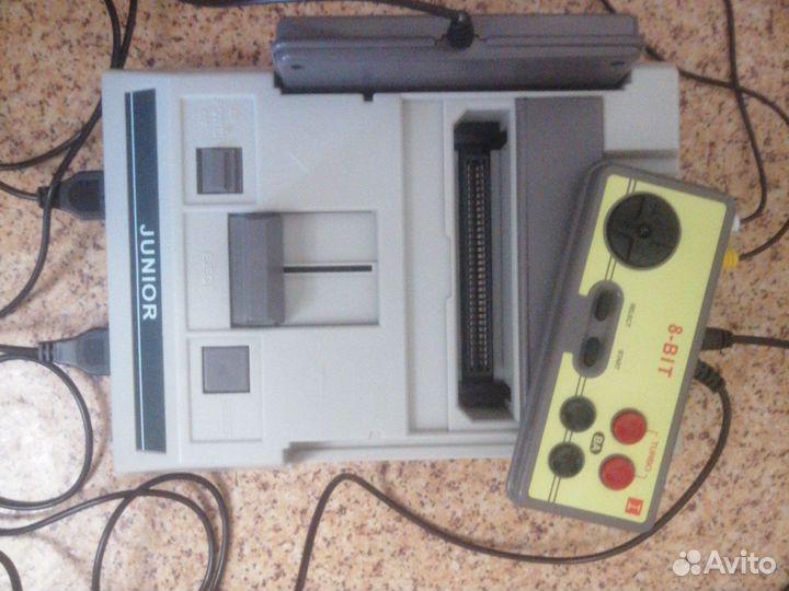 Игровая приставка как dendy