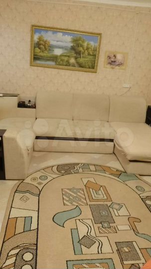 2-к. квартира, 54 м², 1/3 эт.