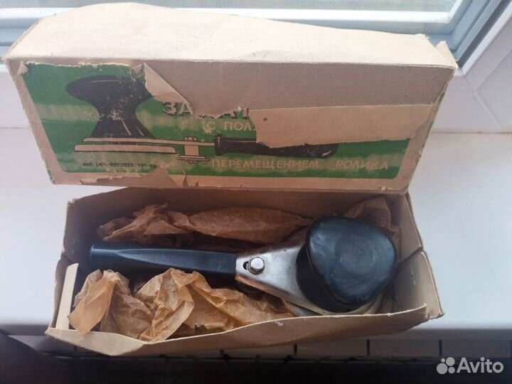 Закаточная машинка для банок