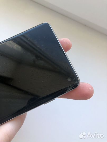 Samsung Galaxy S10, 8/128 ГБ