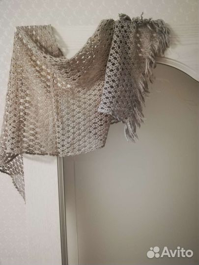 Шаль шерстяная