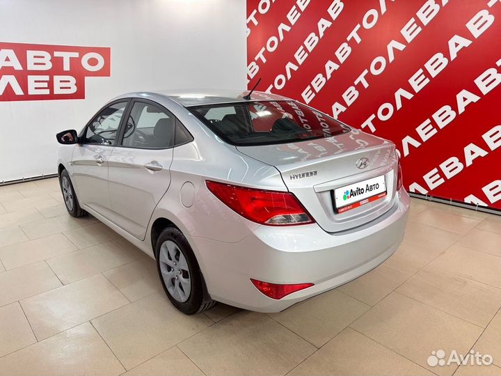 Hyundai Solaris 1.4 AT, 2015, 102 994 км