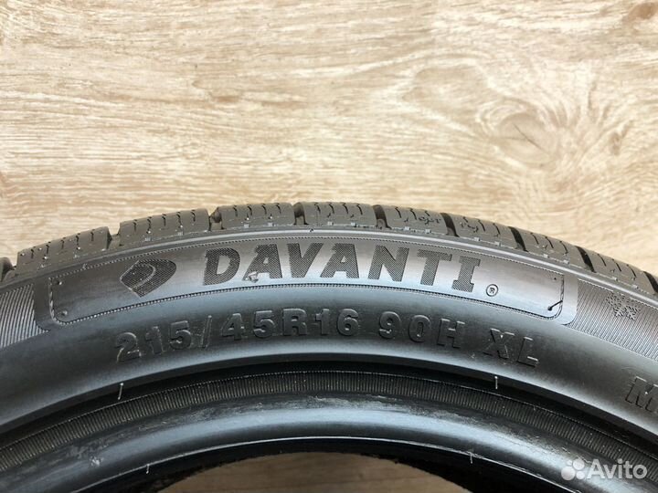 Davanti Wintoura+ 215/45 R16 90H