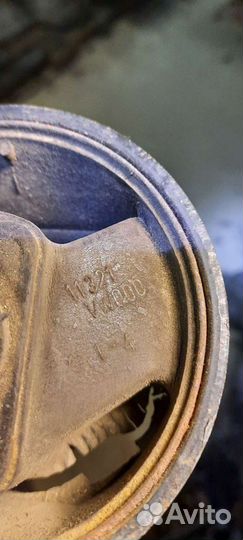 Подушка АКПП Nissan Caravan e25