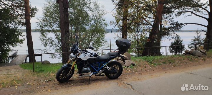 BMW R1200R