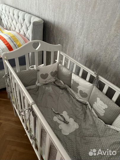 Детская кроватка, маятник