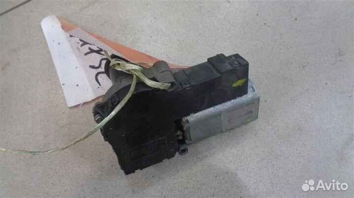 Моторчик стеклоочистителя задний Jeep Grand Chero