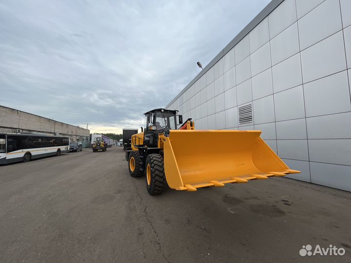 Фронтальный погрузчик Lonking CDM836N, 2023