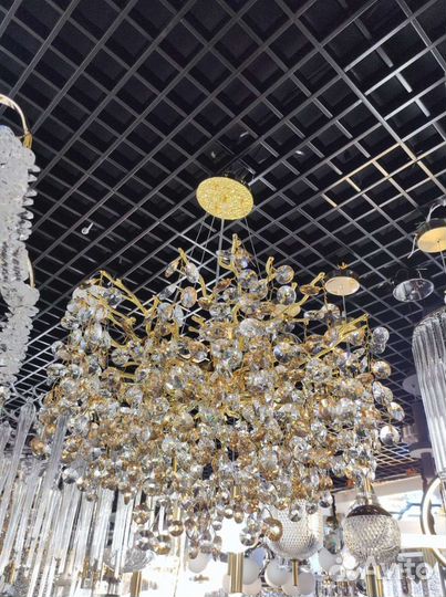 Люстра дизайнерская подвесная с хрусталем