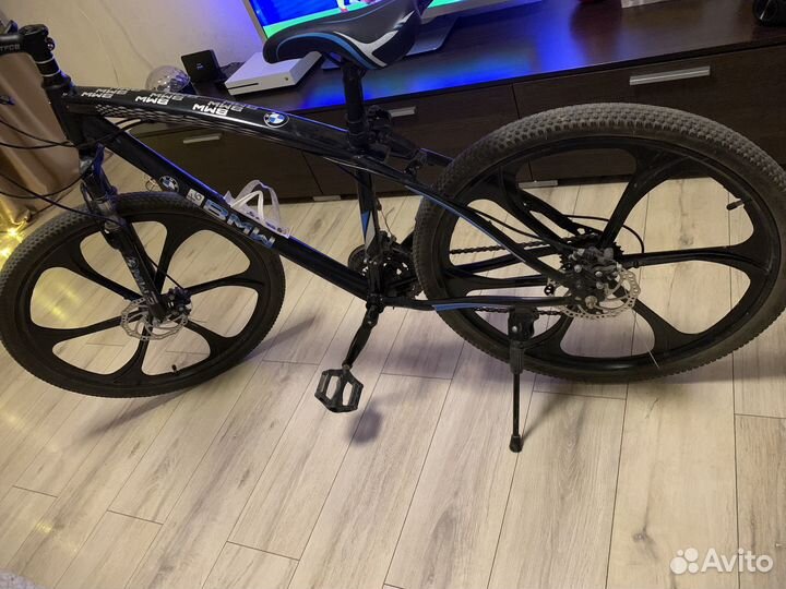 Велосипед BMW