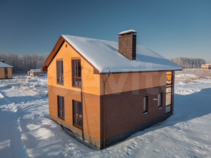 Дом 143 м² на участке 7 сот.