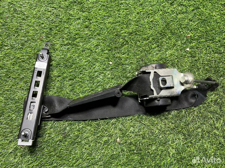 Ремень безопасности Opel Astra (H) III