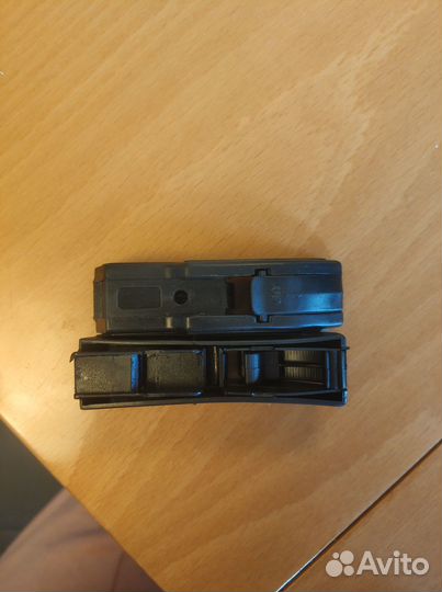 Крепежи для щеток стеклоочистителей разные