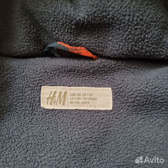 Куртка hm 116 и куртка hm 128, цвета разные