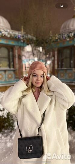 Искусственная шуба белая