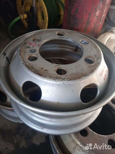 Диски грузовые R17,5, 6 отверстий, б./п. из Японии