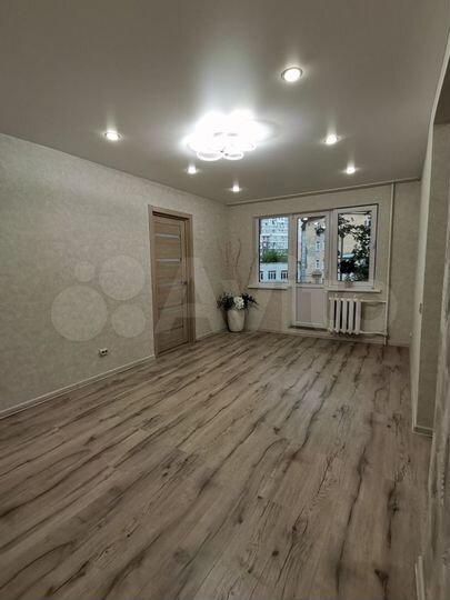 2-к. квартира, 47,6 м², 2/5 эт.