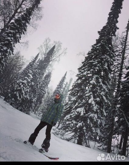 Сноубордическая куртка