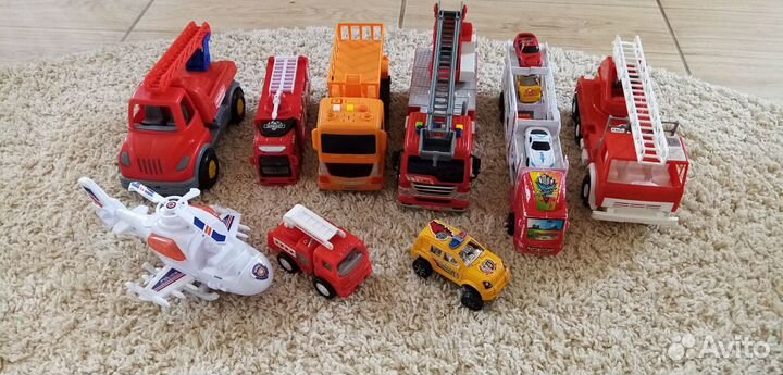 Игрушки пакетом машины