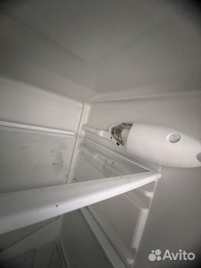 Холодильник 2х камерный Indesit