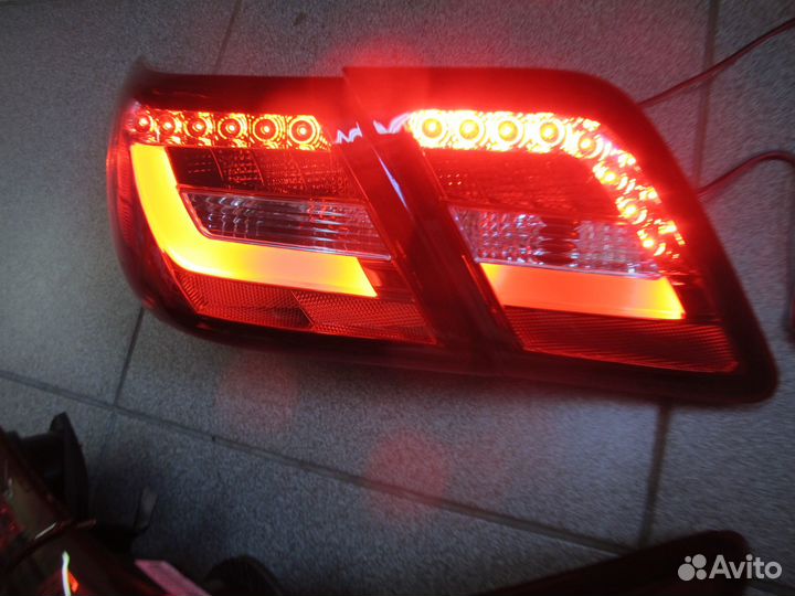 Стопы Camry V40 2006 - 2011 стиль Lexus красные