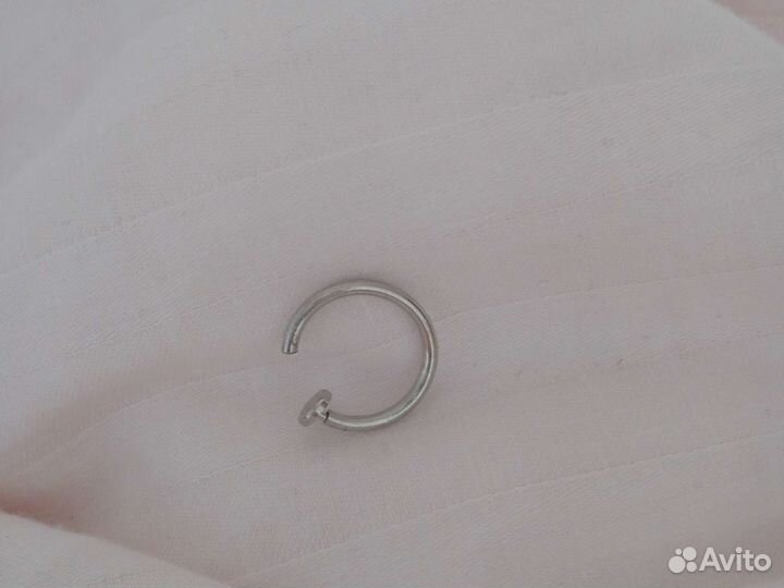 Ненастоящий пирсинг