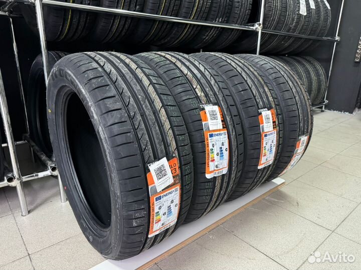 Tracmax X-Privilo TX3 255/50 R19 110