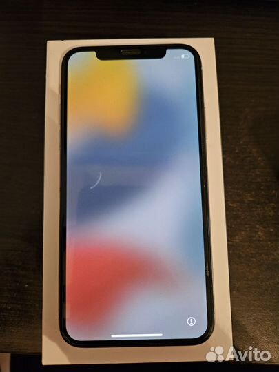 iPhone X, 64 ГБ