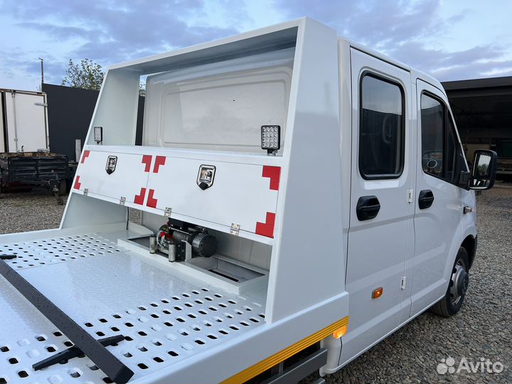 Платформа эвакуатора ломанного типа