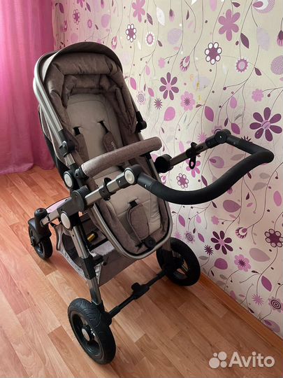 Продам детскую коляску 2в1
