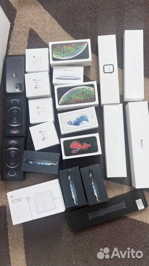 Коробки iPhone
