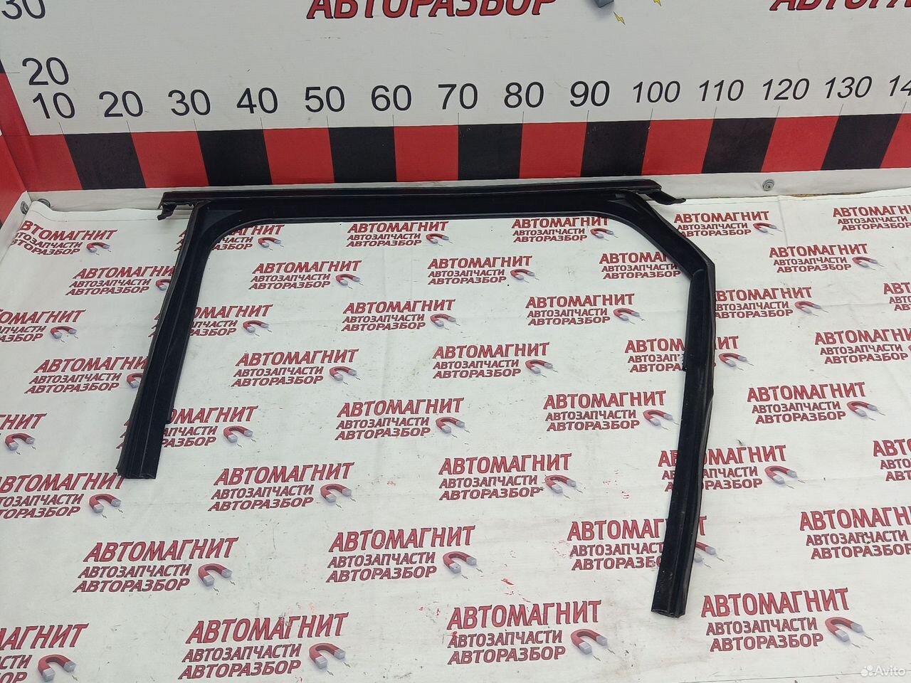 Уплотнитель стекла двери задней левой Voyah Free