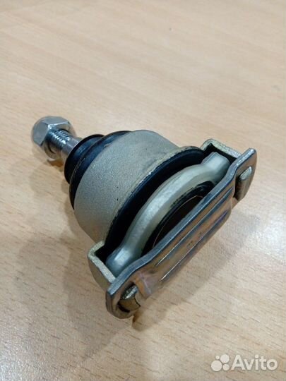 Шаровая опора передняя Е36