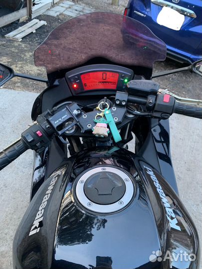 Kawasaki Ninja 400r 2011 года