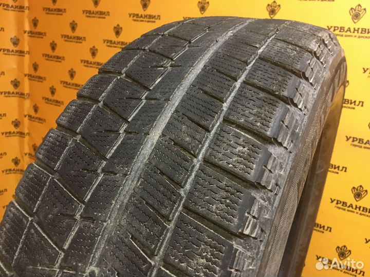 Bridgestone Blizzak Revo GZ 225/60 R17 99S