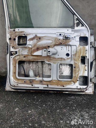 Двери Газ 31105