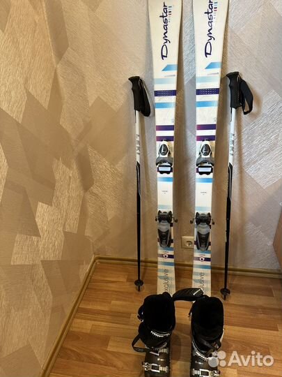 Горные лыжи,палки, ботинки, шлем, очки