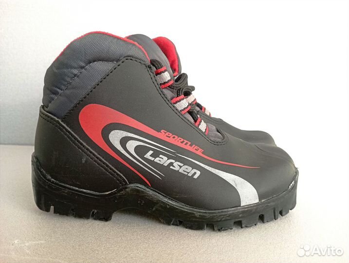 Лыжные ботинки детские 31р